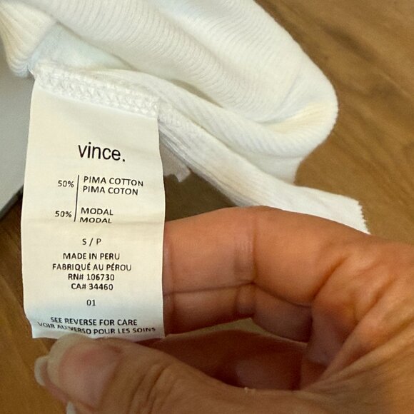 Vince Ribbed Scoop Neck Tank Top With Shirt Tail Raw Edge Hem White Cotton Blend - Picture 4 of 4